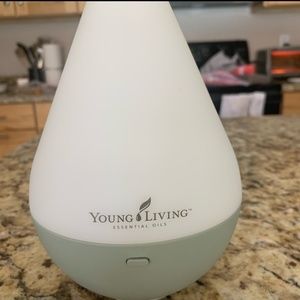 YL NEW IN BOX dewdrop diffuser
